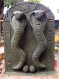 Double_cobra_at_temple